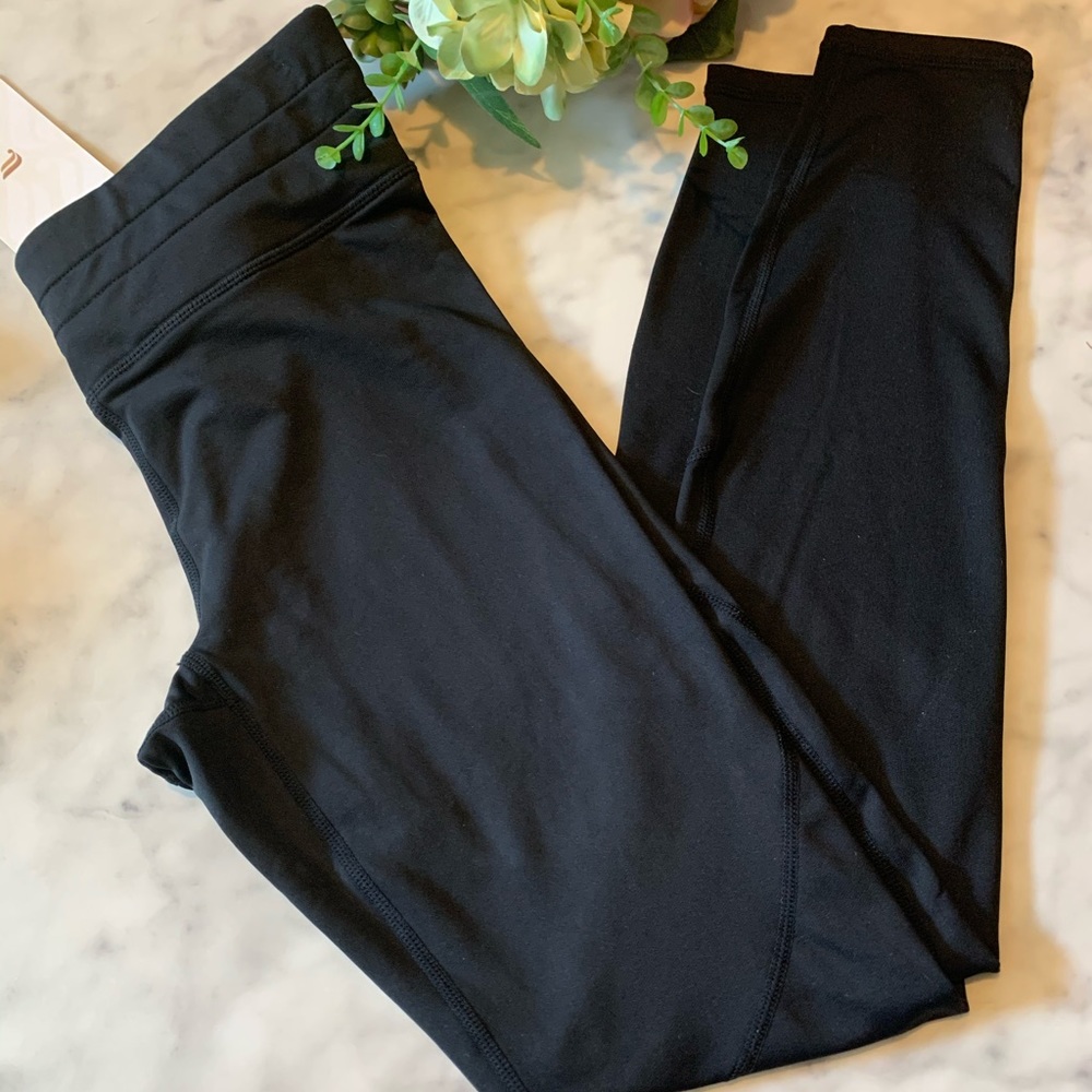 NWOT Fabletics Leggings